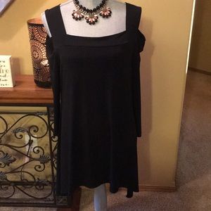 Kate and Mallory cold shoulder handkerchief tunic